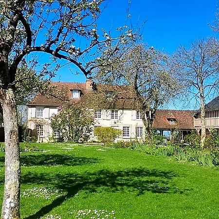Domaine Les Marronniers فندق 4*