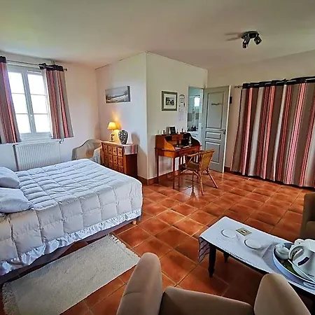Domaine Les Marronniers فندق